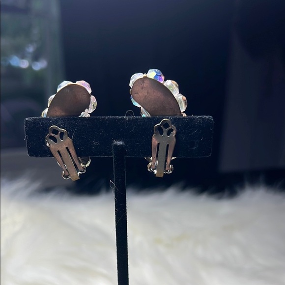 Vintage aurora borealis Crystal Beaded Clip On Earrings - Picture 2 of 3